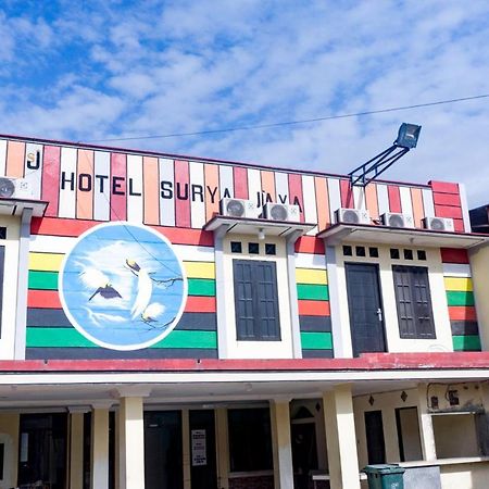 RedDoorz near Sentani Airport Jayapura Hotel Bagian luar foto