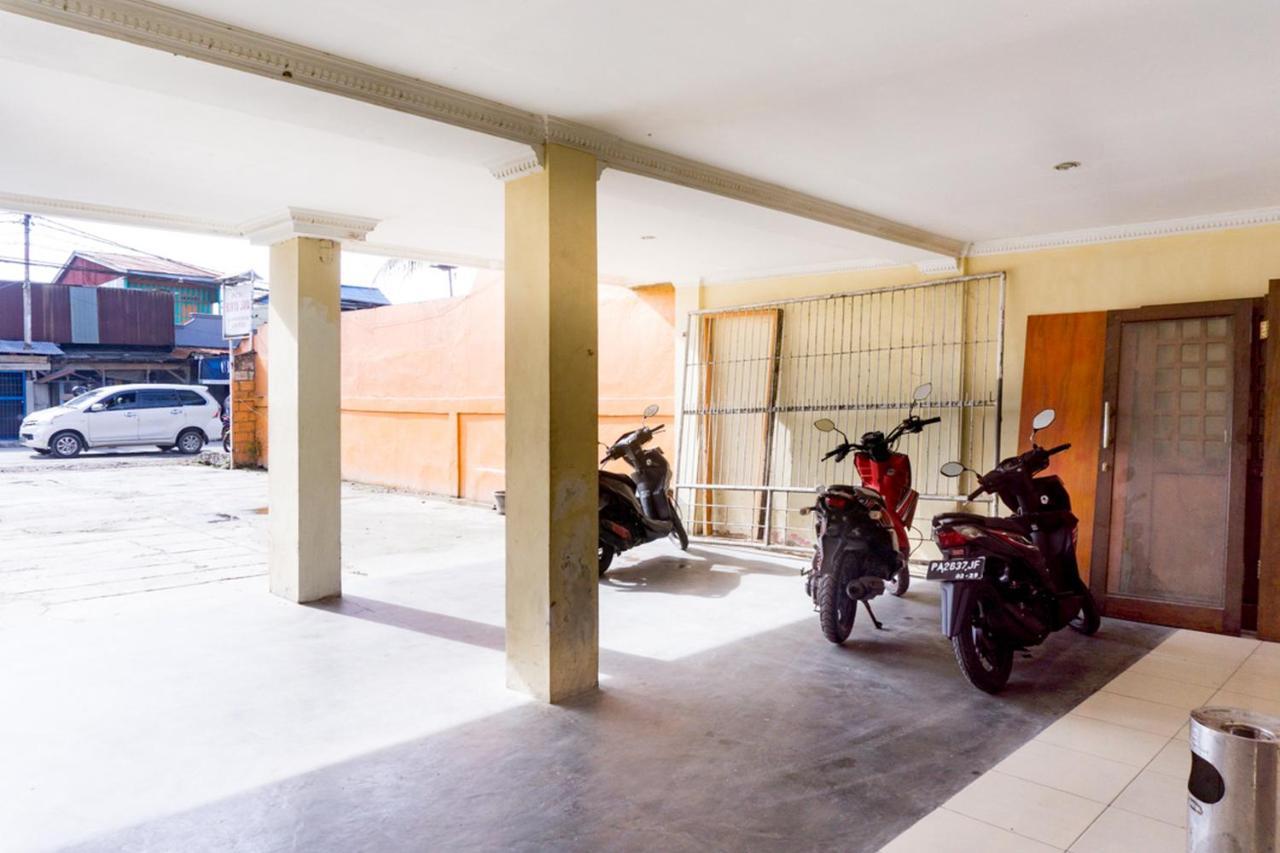 RedDoorz near Sentani Airport Jayapura Hotel Bagian luar foto
